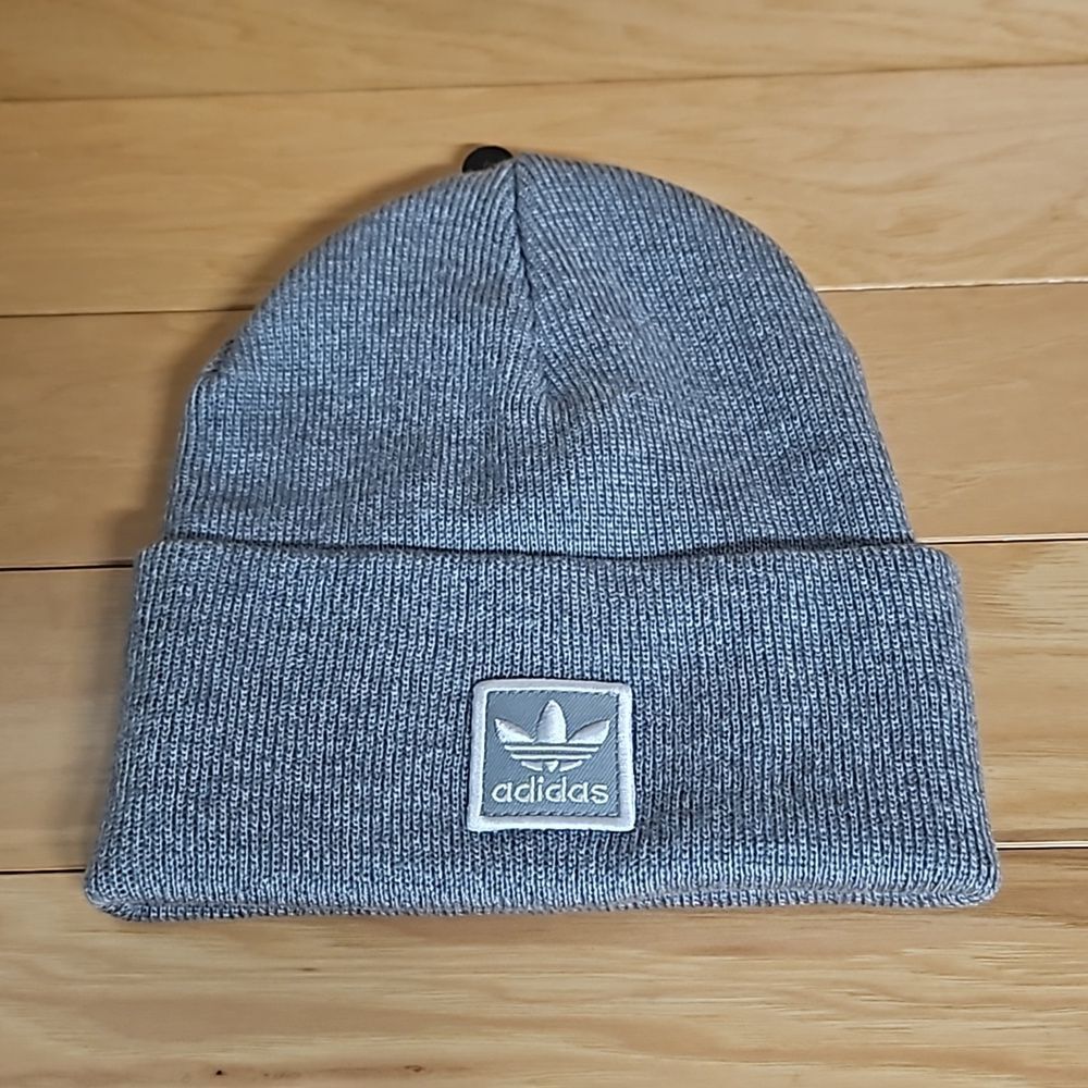 Adidas Originals Tall Utility Cuff Beanie Winter Hat Cap Grey White